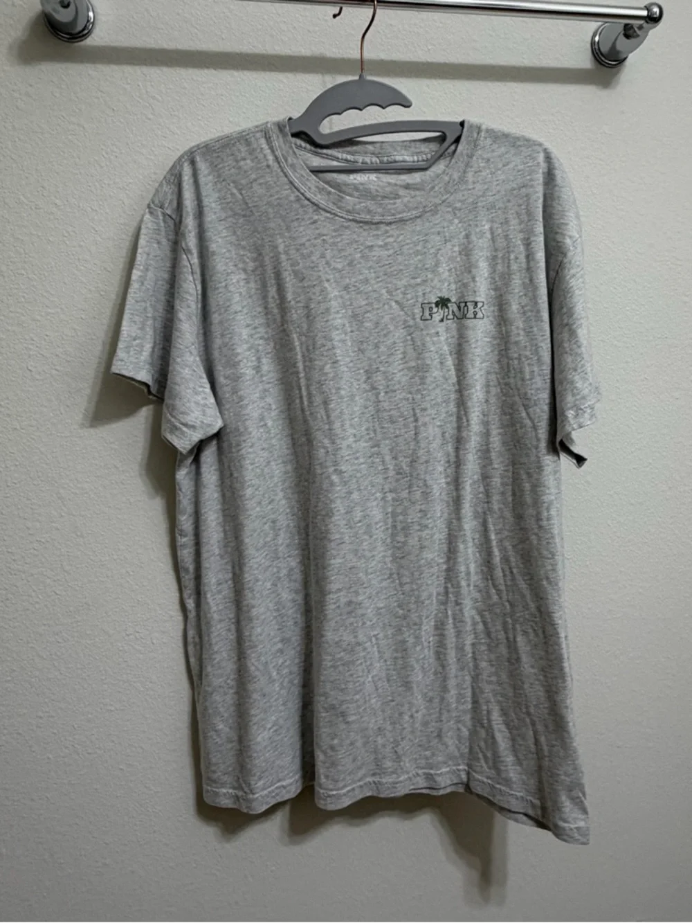 PINK Victoria's Secret Heather Gray Logo Tee - Picture 10 of 14